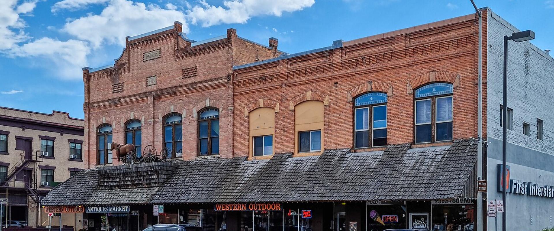 Where to Stay in Montana: Best Bases for Glacier and Yellowstone